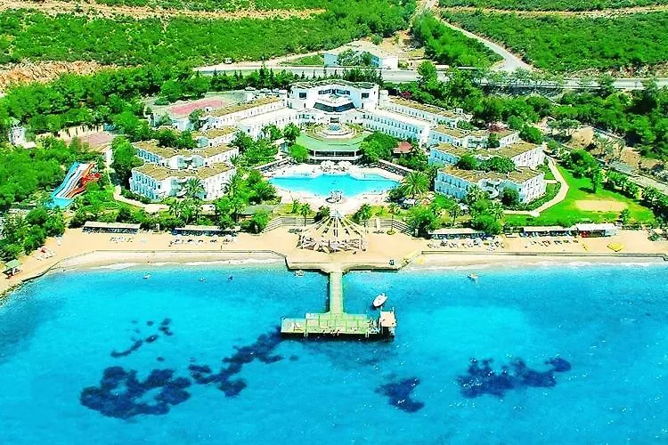 Bodrum Beach Club 4*,